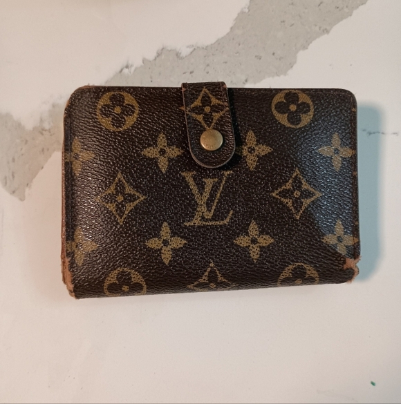 Louis Vuitton Handbags - Authentic LOUIS VUITTON Vintage French Kisslock Wallet | Monogram
